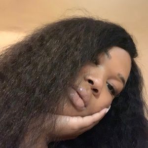 Meet your Posher, Taryn